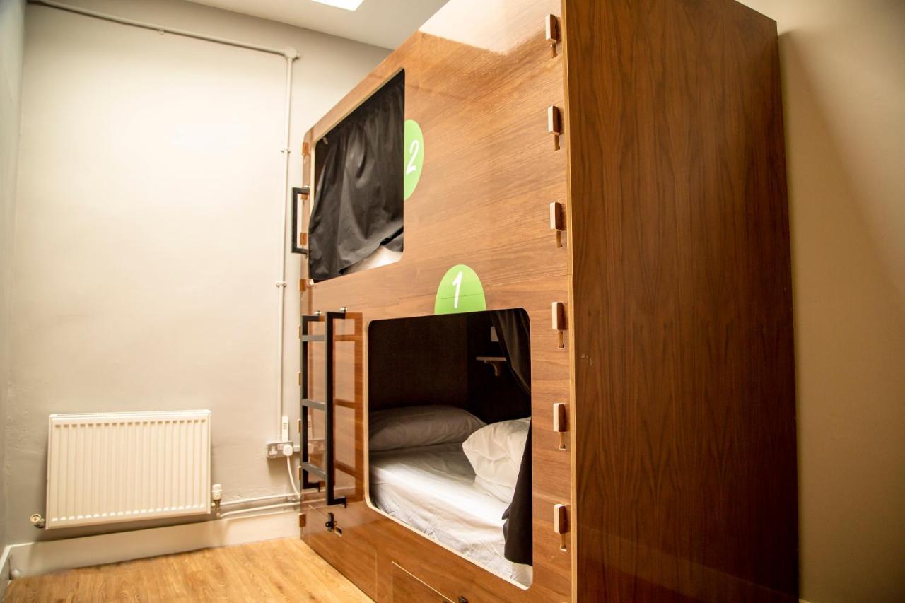 Shared Male Bunk Bed
