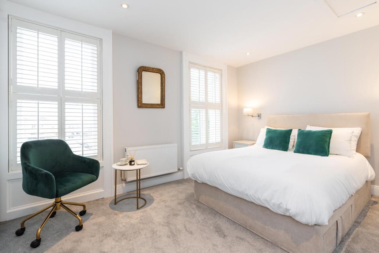 Deluxe Double Room with Shower