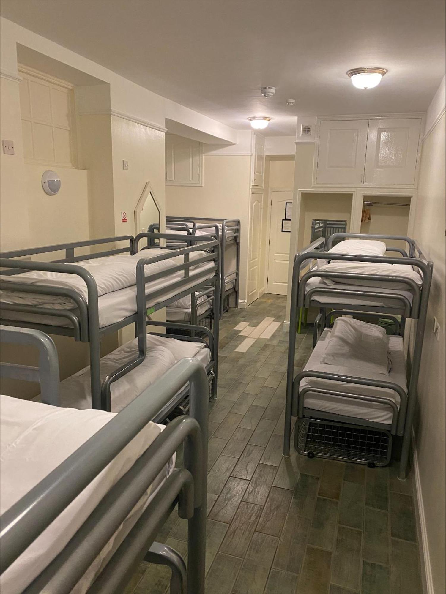 Bed 10-Bed Dormitory Room