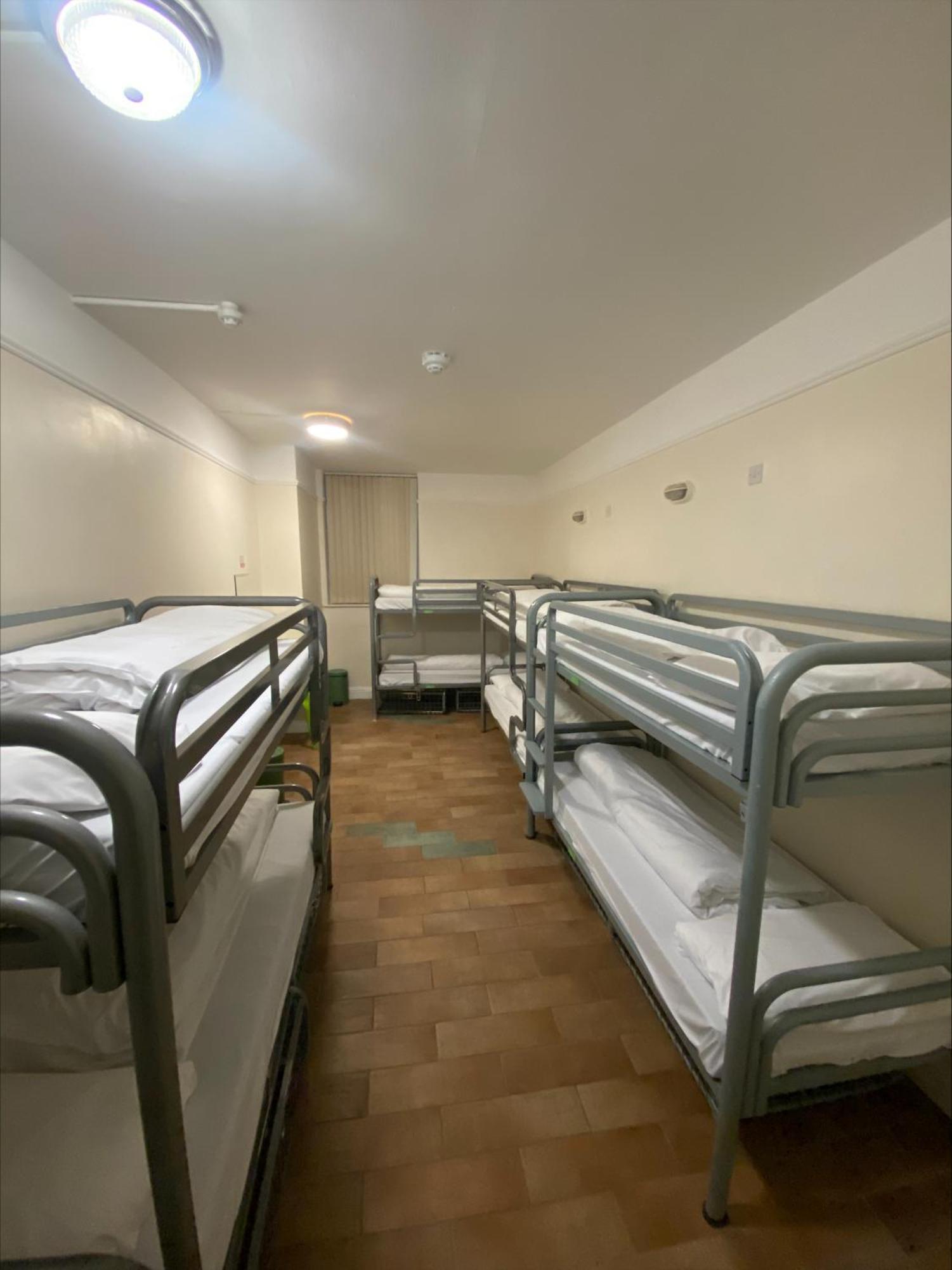Bed 8-Bed Mixed Dormitory Room