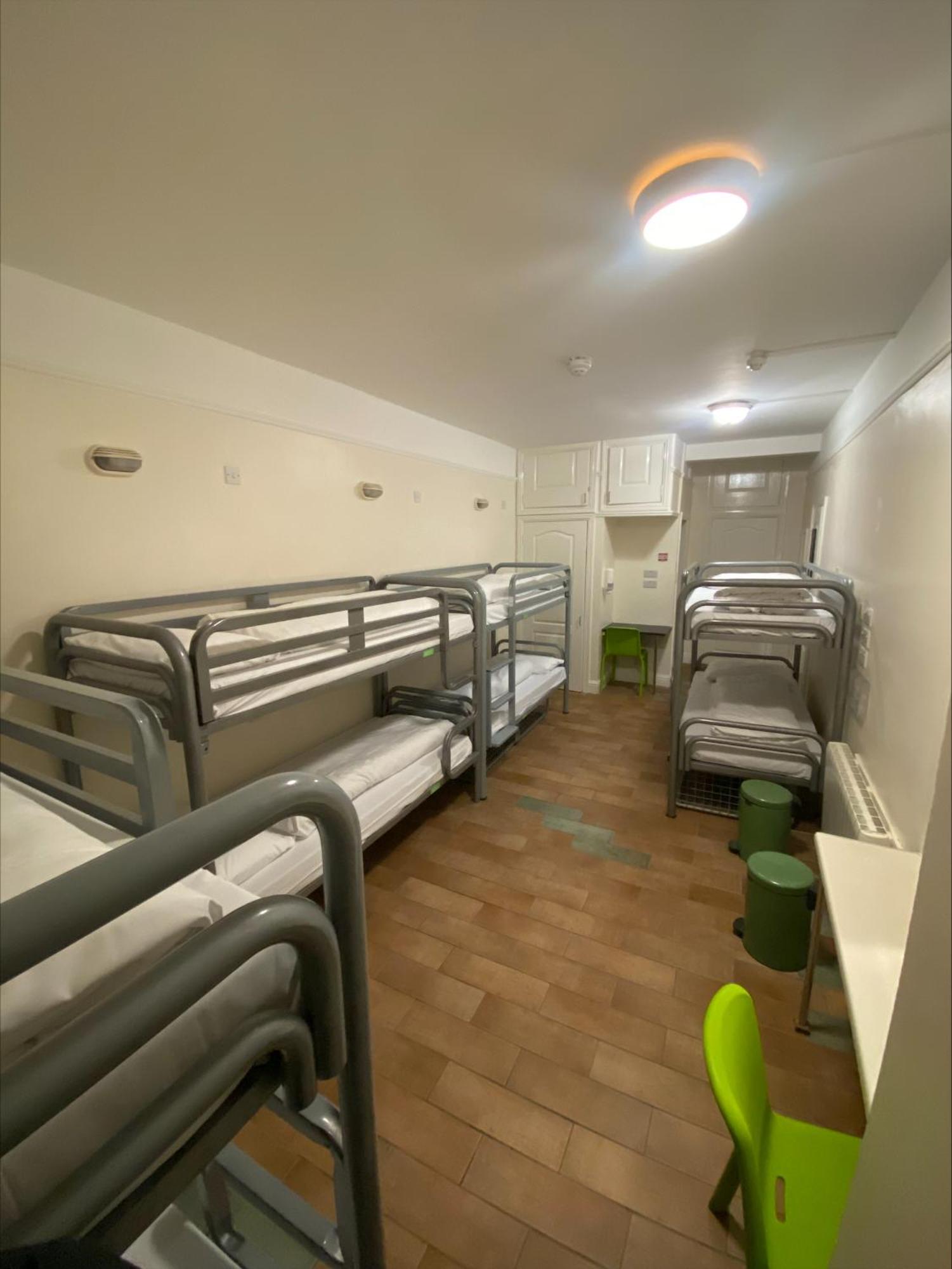 Bed 8-Bed Mixed Dormitory Room