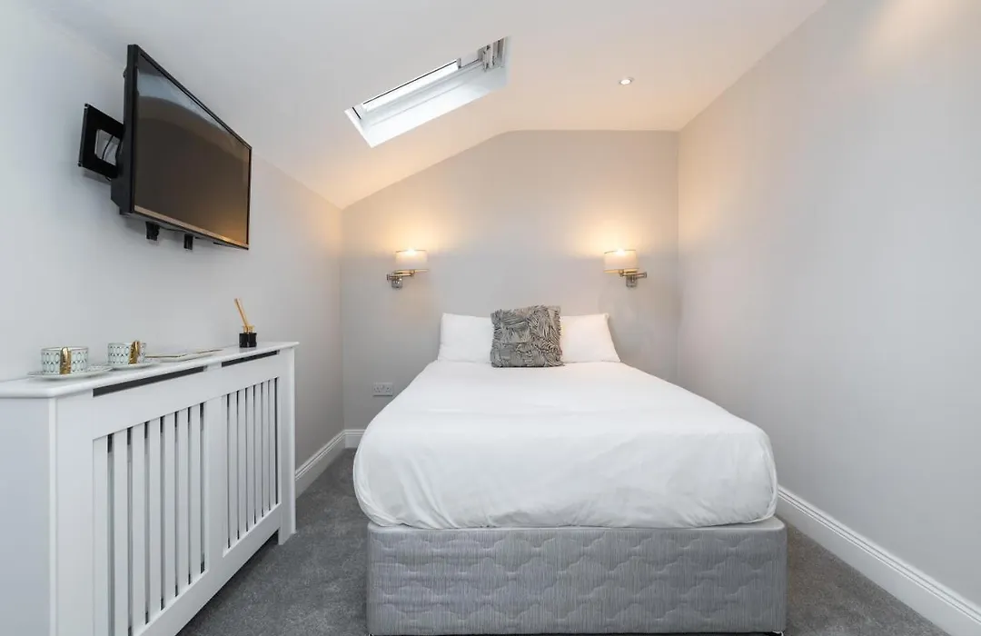 Albert Place Rooms-1