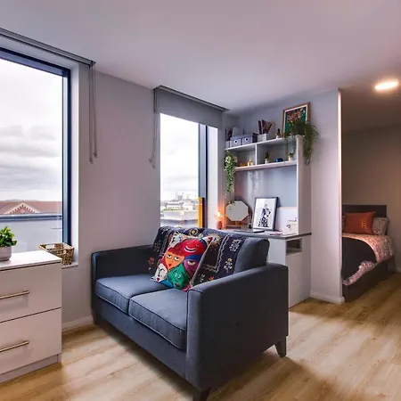 Yugo Explore - Kavanagh Court-2