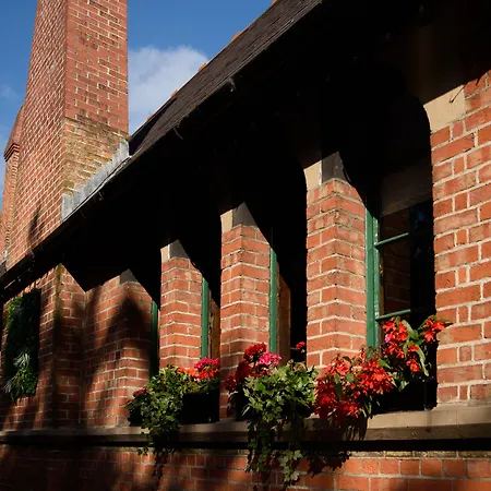 Schoolhouse Hotel-2