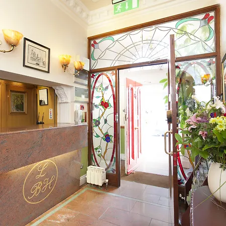 The Leeson Lodge-2