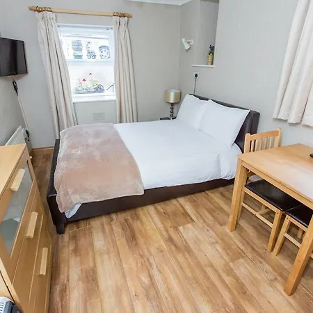 East Park Lodge-3