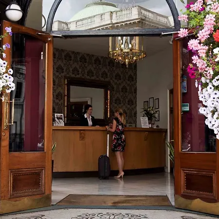 Parliament Hotel-2