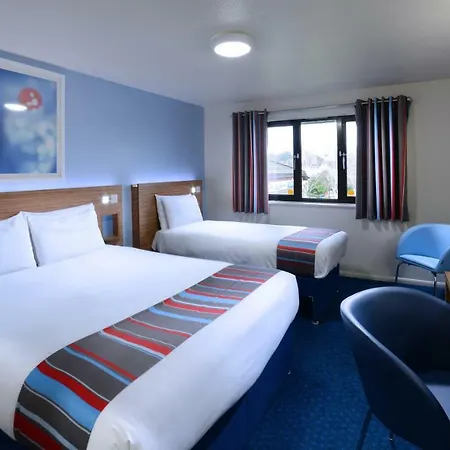 Travelodge Dublin Airport South-2